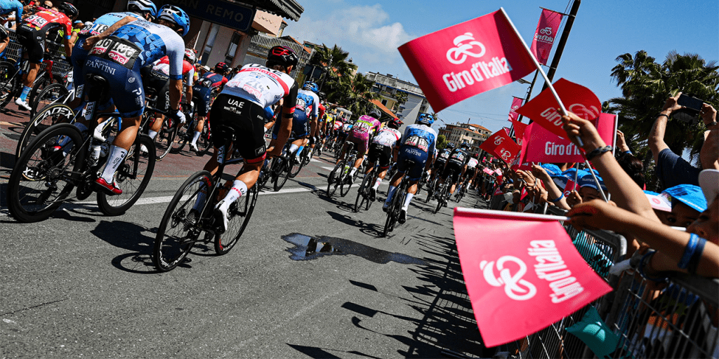 Ciclistas en una de las salidas del Giro d'Italia