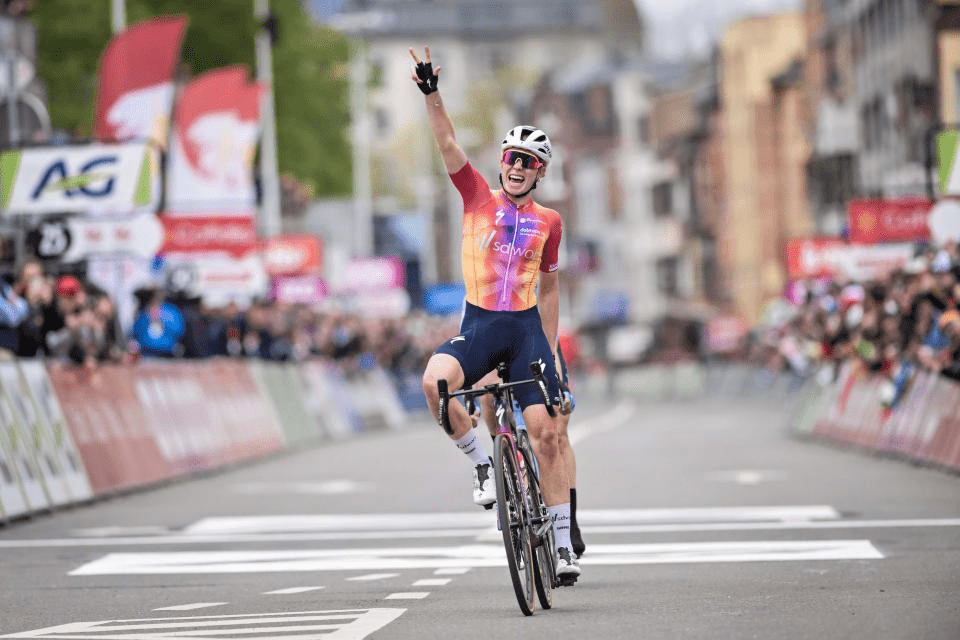 Demi Vollering gana Liège-Bastogne-Liège 2023