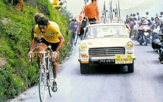 Luis Ocaña en cabeza de carrera durante las ascensión al Puy  Dôme en el Tour de Francia 1973