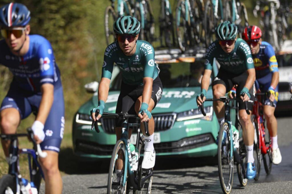 Álex Jaime en carrera. Vía: Equipo Kern Pharma