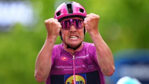 Mads Pedersen conquista la maglia ciclamino y firma un Giro de Italia 2025 memorable