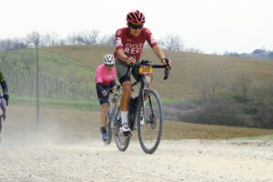 Gran Fondo Strade Bianche 2026 una cita en Siena para amantes del ciclismo auténtico