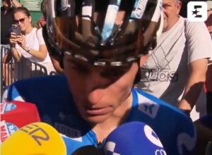 El pesimista discurso de Enric Mas después de meterse 3° en la general de La Vuelta 26
