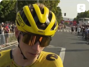 Matthew Brennan se despacha a gusto tras la etapa de los 41°C
