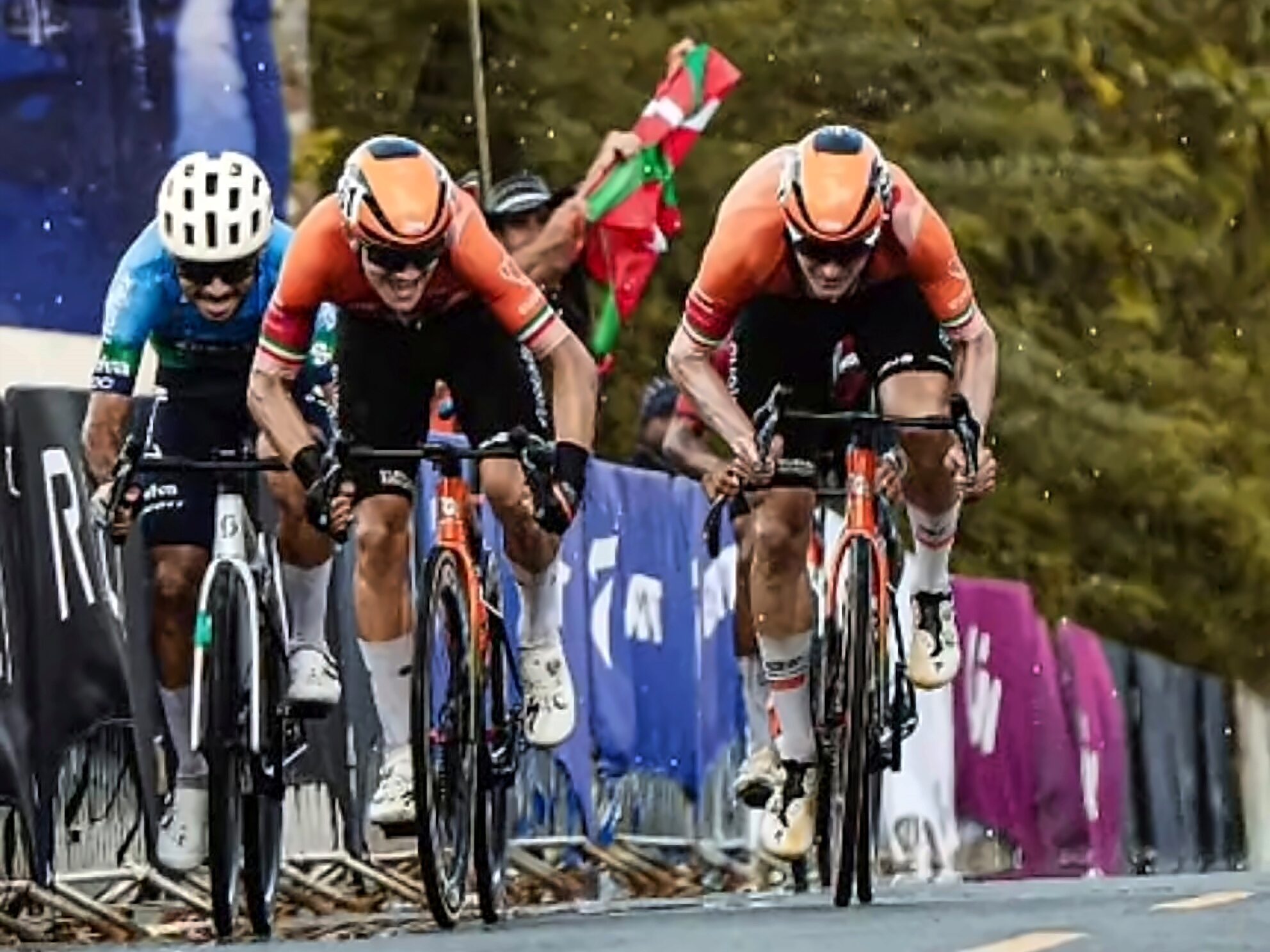 Doblete de Euskaltel-Euskadi en el sprint del Gran Prix Chiriquí, Panamá